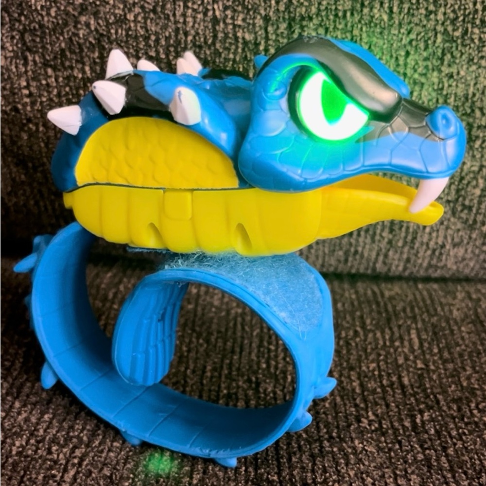 Little Live Pets Wraptiles Vipora Toy
